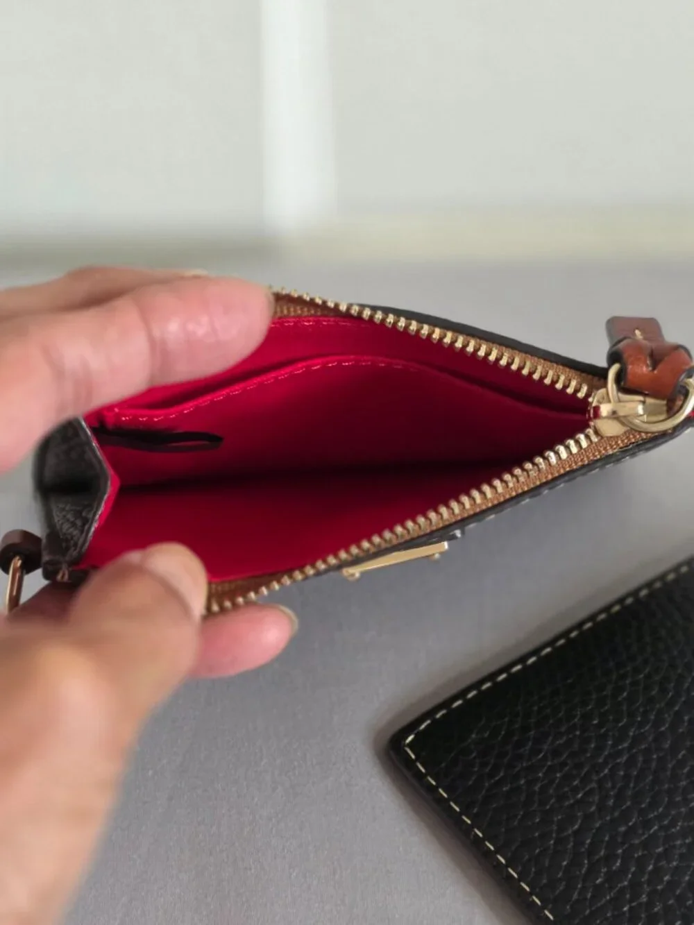 Dooney & Bourke Pebble Grain Zip Top Card Case (2) as is